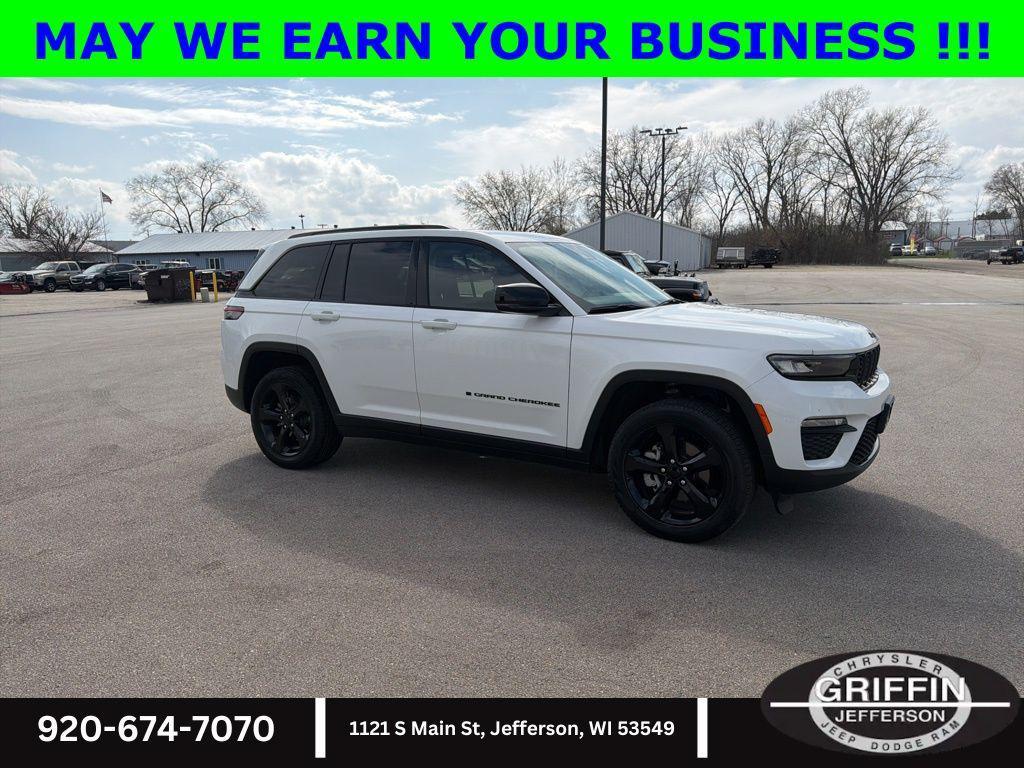 used 2023 Jeep Grand Cherokee car, priced at $33,956
