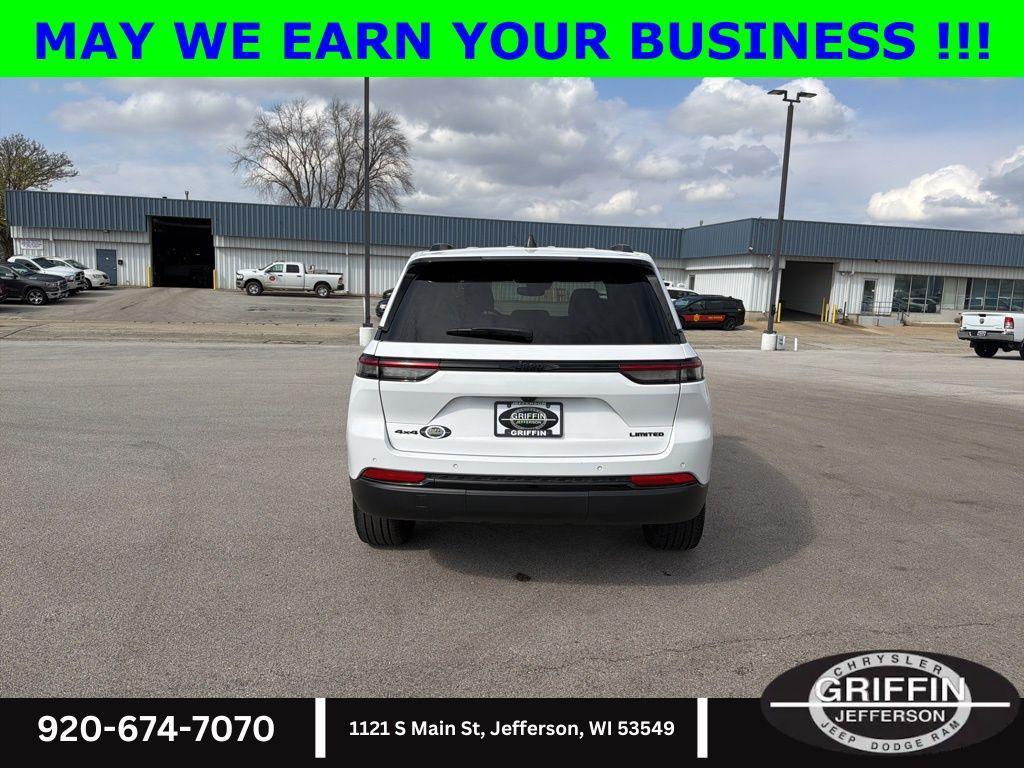 used 2023 Jeep Grand Cherokee car, priced at $33,956