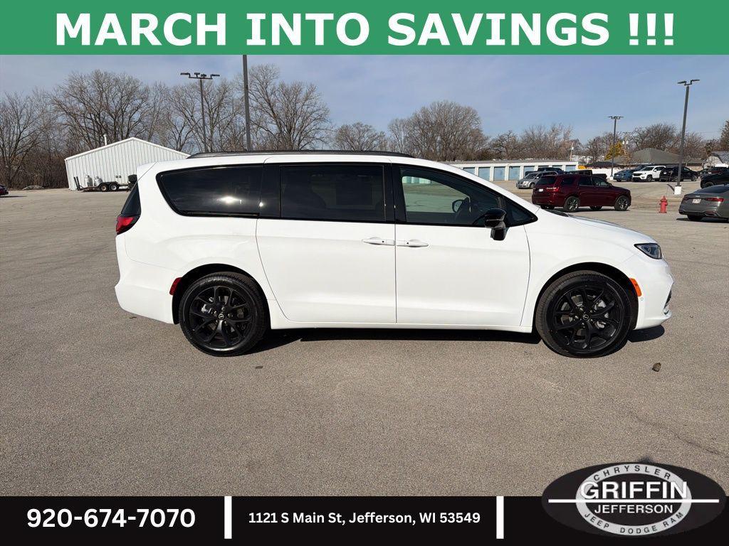 new 2026 Chrysler Pacifica car, priced at $53,225