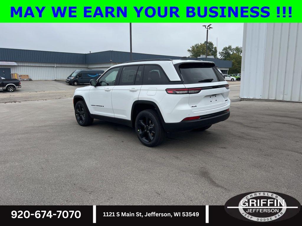 new 2025 Jeep Grand Cherokee car, priced at $48,488