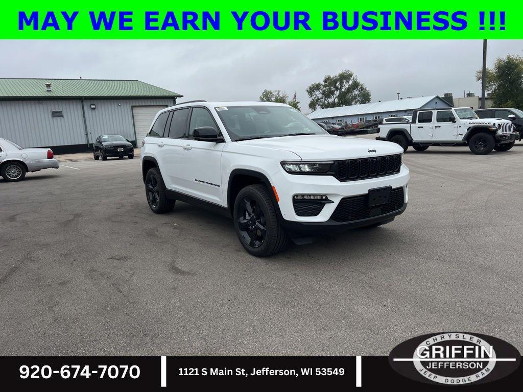 new 2025 Jeep Grand Cherokee car, priced at $48,488