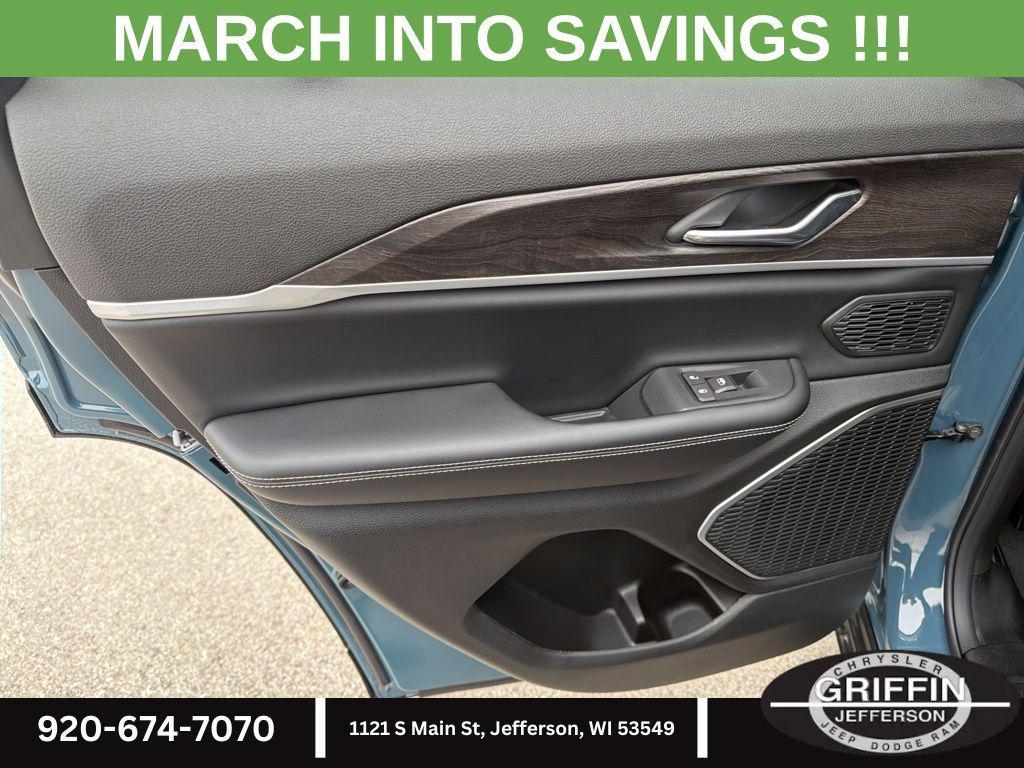 new 2026 Jeep Grand Cherokee car, priced at $50,630