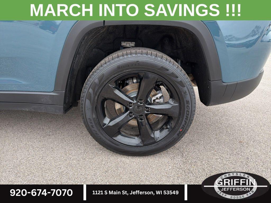 new 2026 Jeep Grand Cherokee car, priced at $50,630