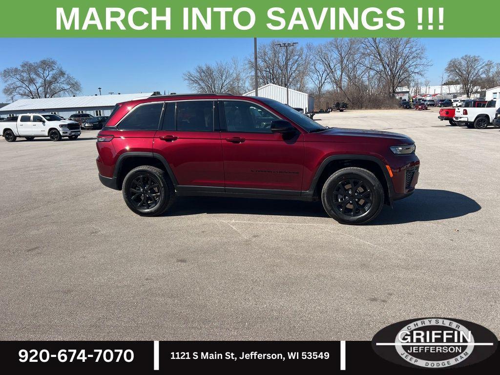 new 2026 Jeep Grand Cherokee car, priced at $47,430