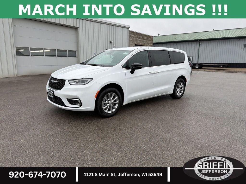 new 2026 Chrysler Pacifica car, priced at $51,280