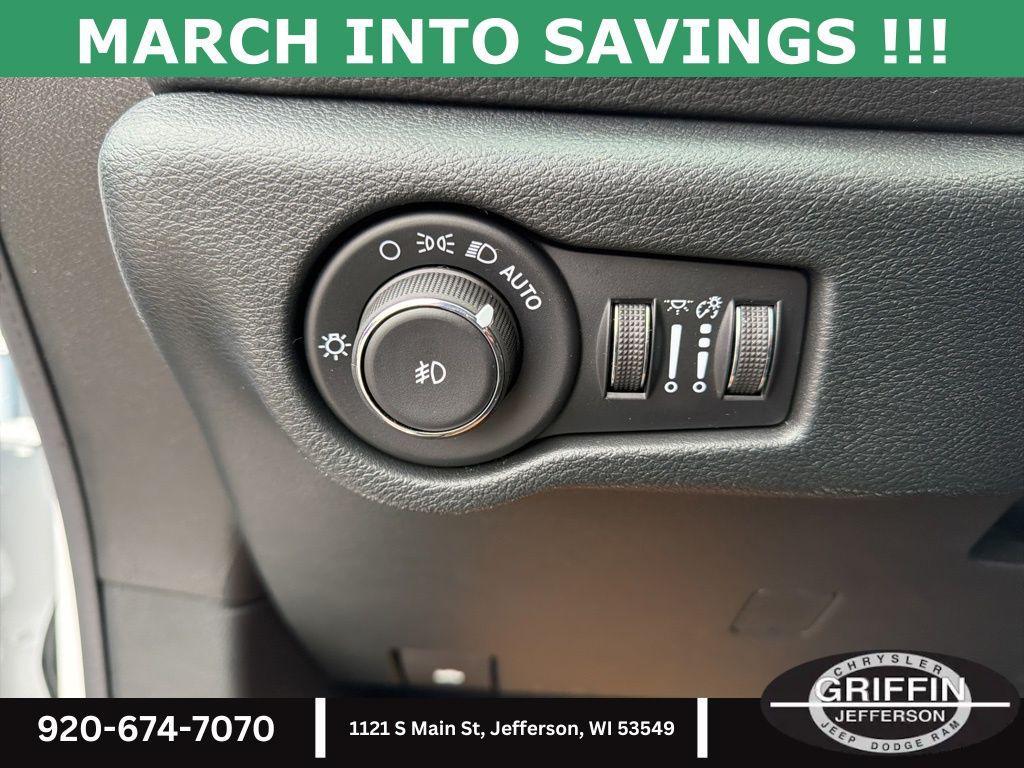 new 2026 Chrysler Pacifica car, priced at $51,280