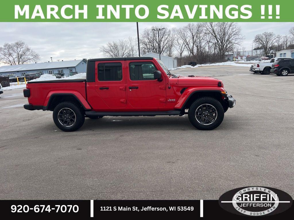 used 2023 Jeep Gladiator car, priced at $33,633