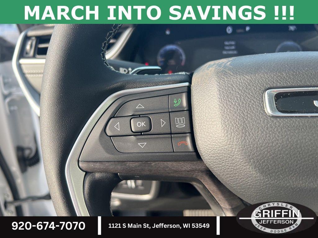 new 2025 Jeep Grand Cherokee car, priced at $53,135