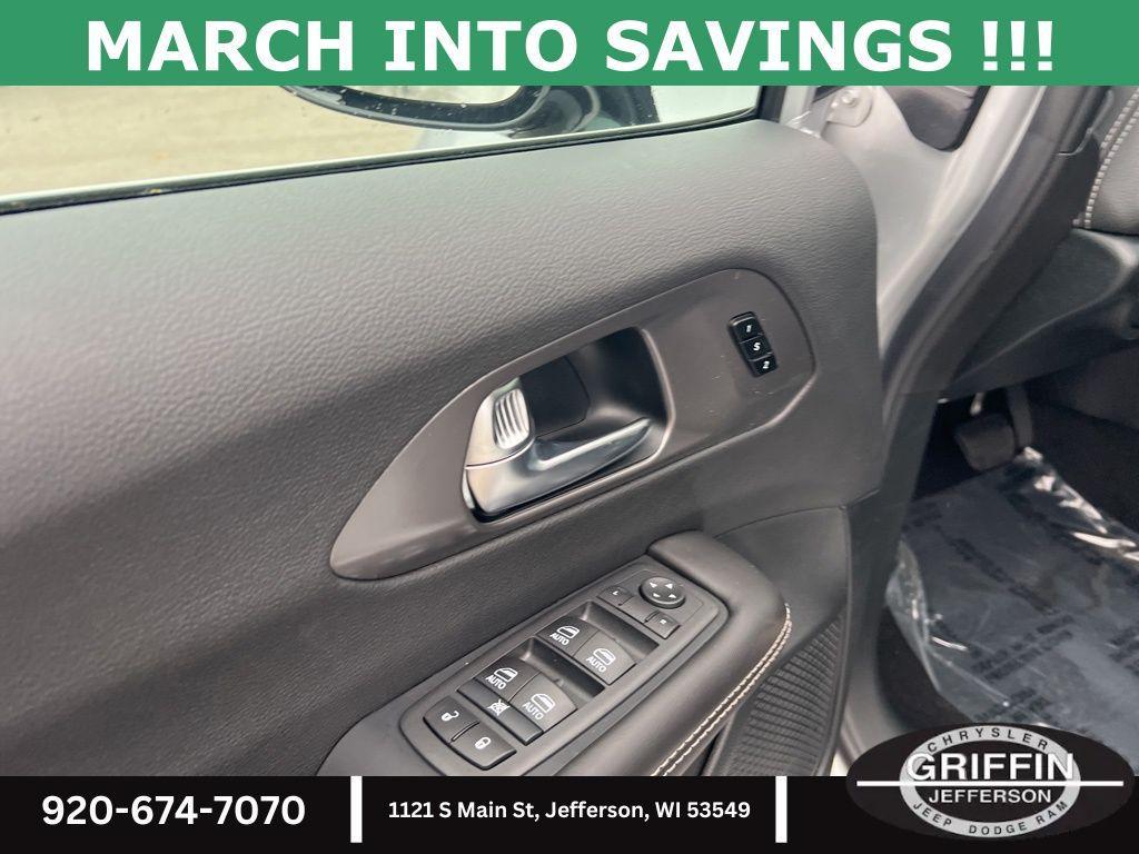 new 2026 Chrysler Pacifica car, priced at $46,135