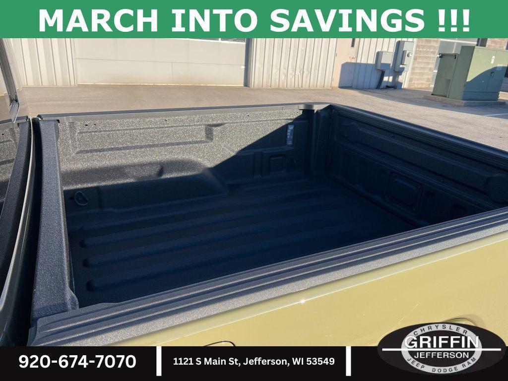 new 2026 Jeep Gladiator car, priced at $51,865