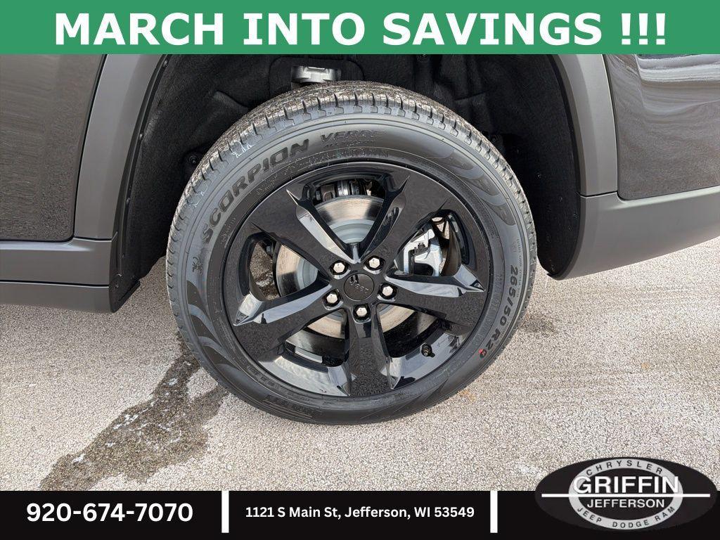 new 2025 Jeep Grand Cherokee L car, priced at $59,255