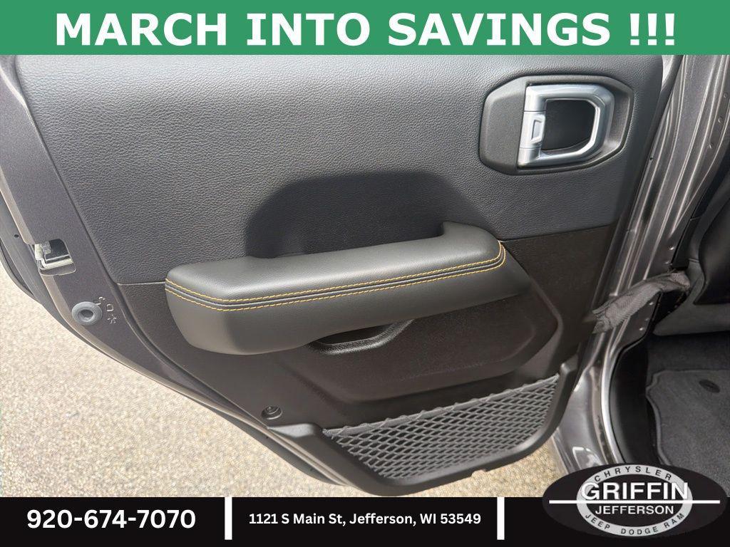 used 2024 Jeep Gladiator car, priced at $34,933