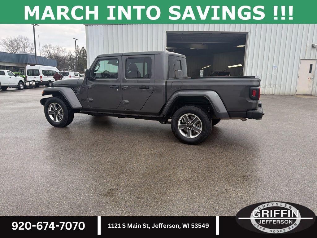 used 2024 Jeep Gladiator car, priced at $34,933