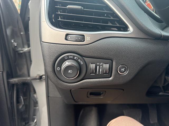 used 2021 Jeep Cherokee car, priced at $21,817