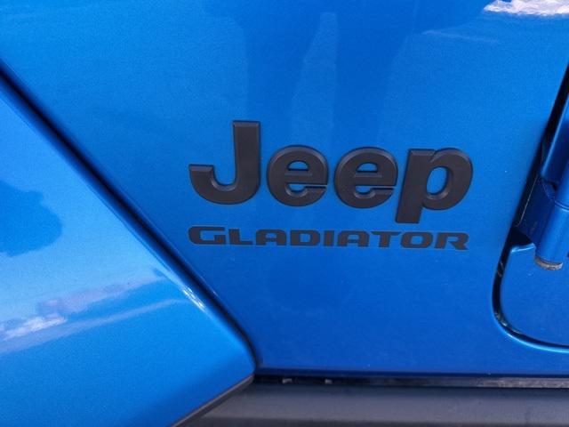 used 2022 Jeep Gladiator car, priced at $30,810