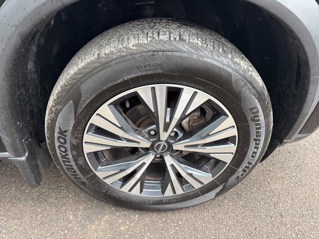 used 2022 Nissan Rogue car, priced at $19,882