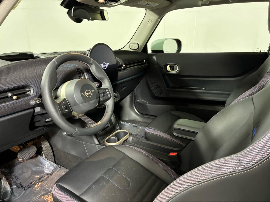 used 2025 MINI Hardtop car, priced at $29,995