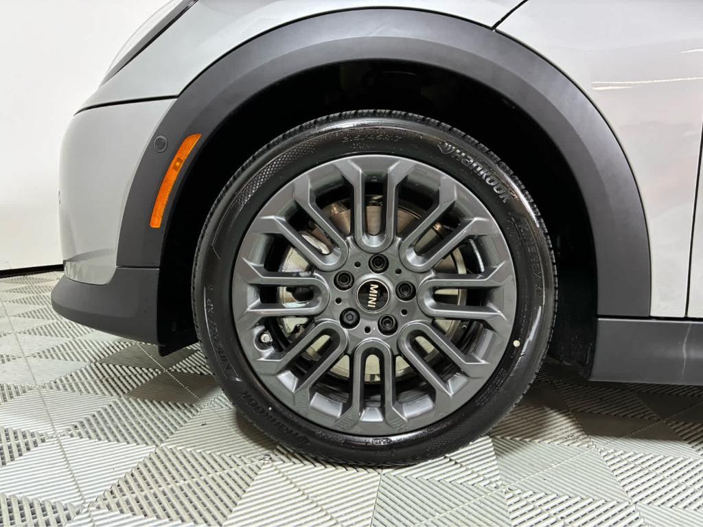 new 2026 MINI Hardtop car, priced at $34,065