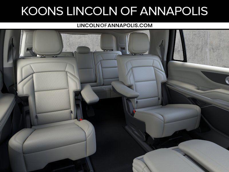 new 2026 Lincoln Navigator car, priced at $104,590