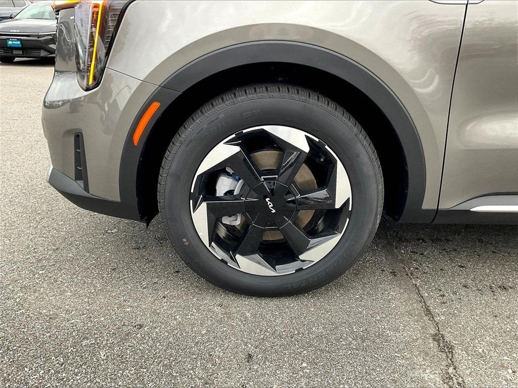 new 2026 Kia Sorento Hybrid car, priced at $40,285