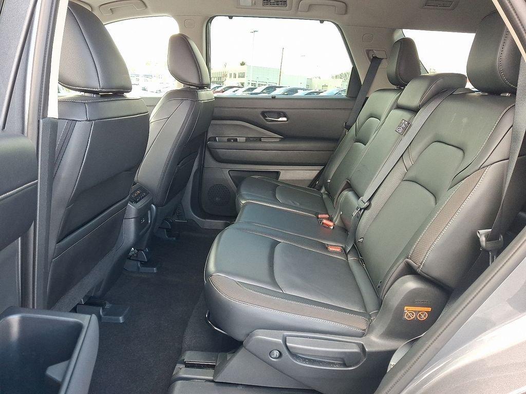 used 2024 Nissan Pathfinder car