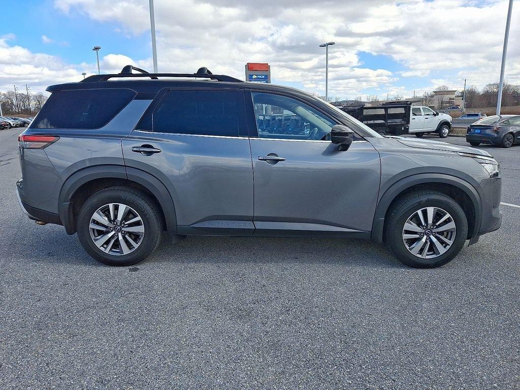 used 2024 Nissan Pathfinder car