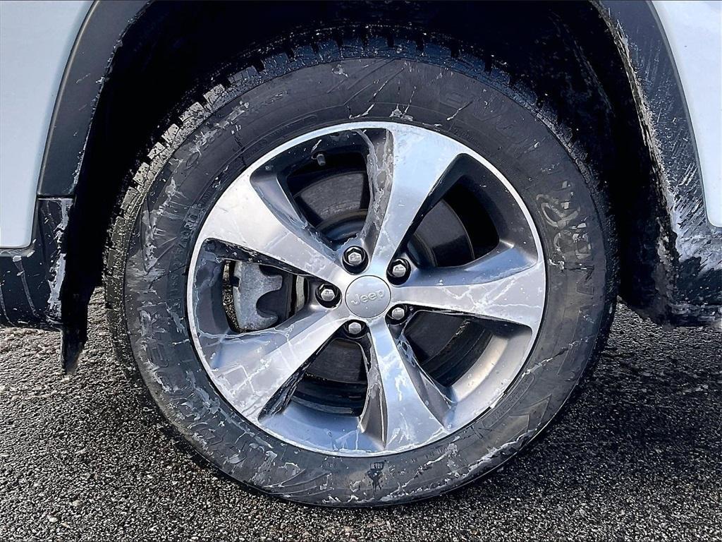 used 2022 Jeep Cherokee car, priced at $24,963