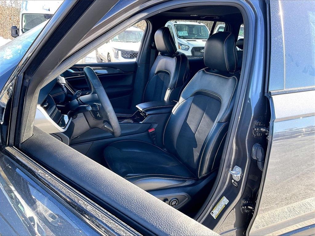 used 2023 Jeep Grand Cherokee car, priced at $30,447