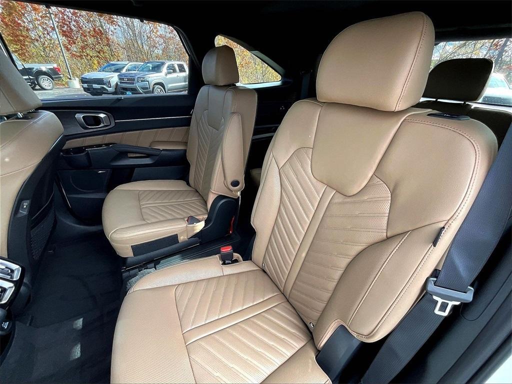 new 2026 Kia Sorento car, priced at $47,425
