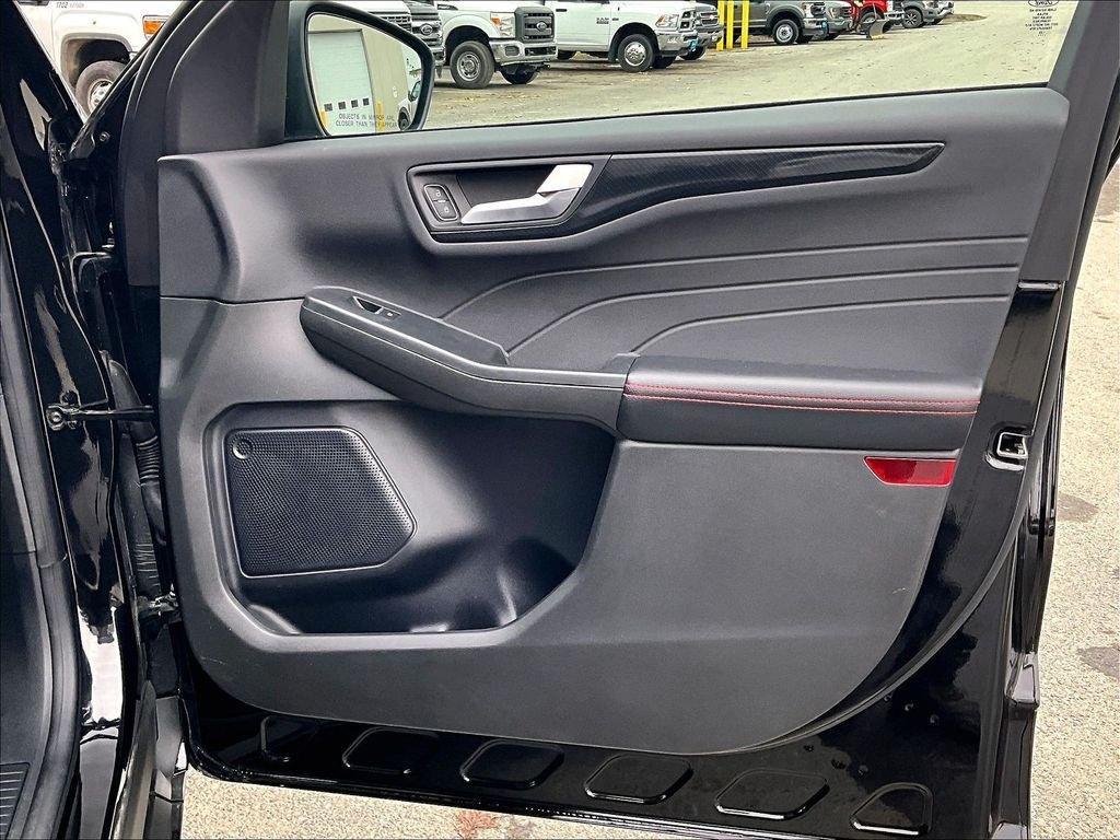 used 2023 Ford Escape car