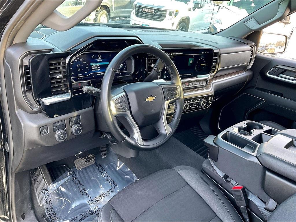 used 2025 Chevrolet Silverado 1500 car, priced at $39,884
