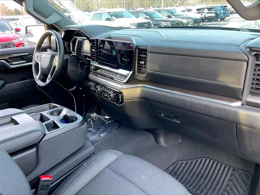 used 2025 Chevrolet Silverado 1500 car, priced at $39,884