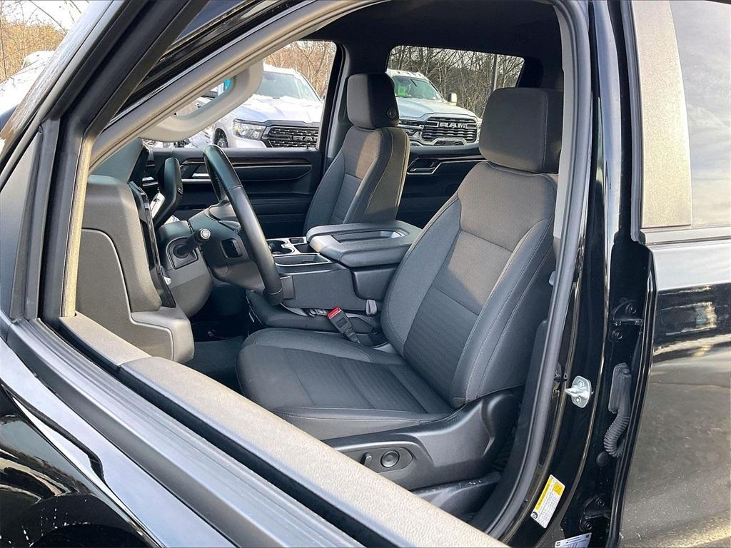 used 2025 Chevrolet Silverado 1500 car, priced at $39,884