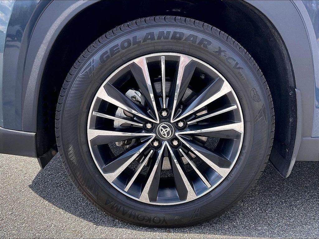 used 2025 Toyota Grand Highlander Hybrid car, priced at $59,666