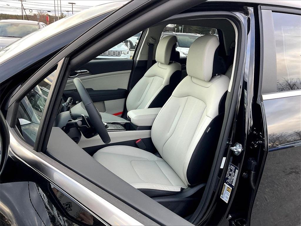 new 2026 Kia Sportage Hybrid car, priced at $33,610