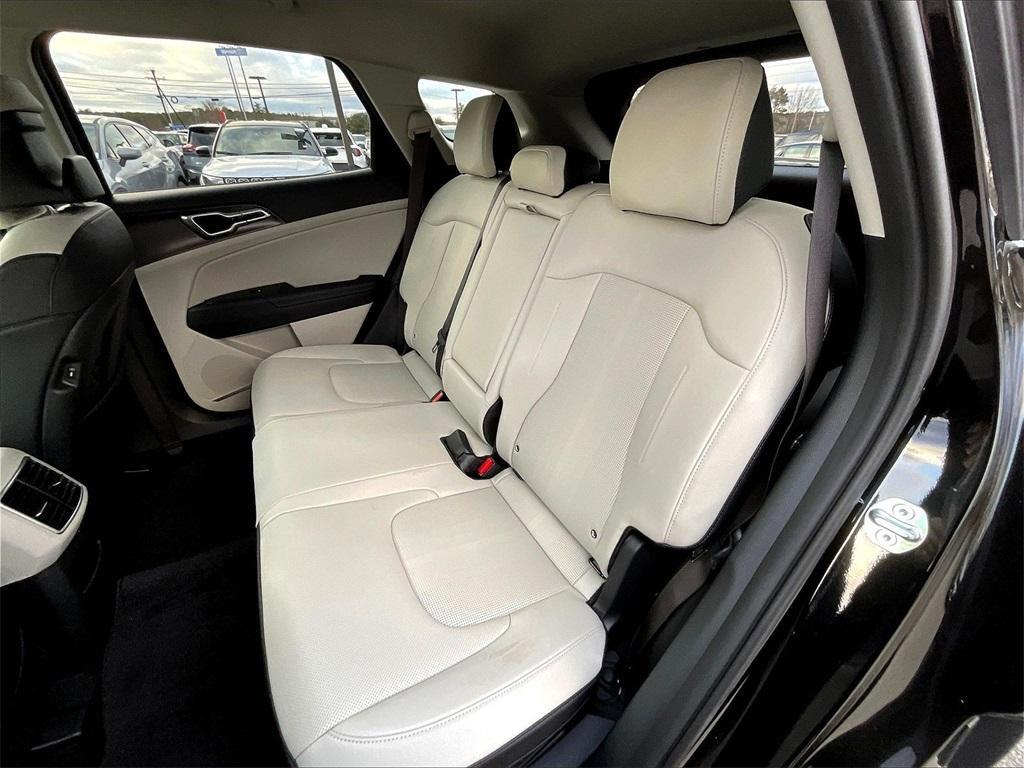 new 2026 Kia Sportage Hybrid car, priced at $33,610