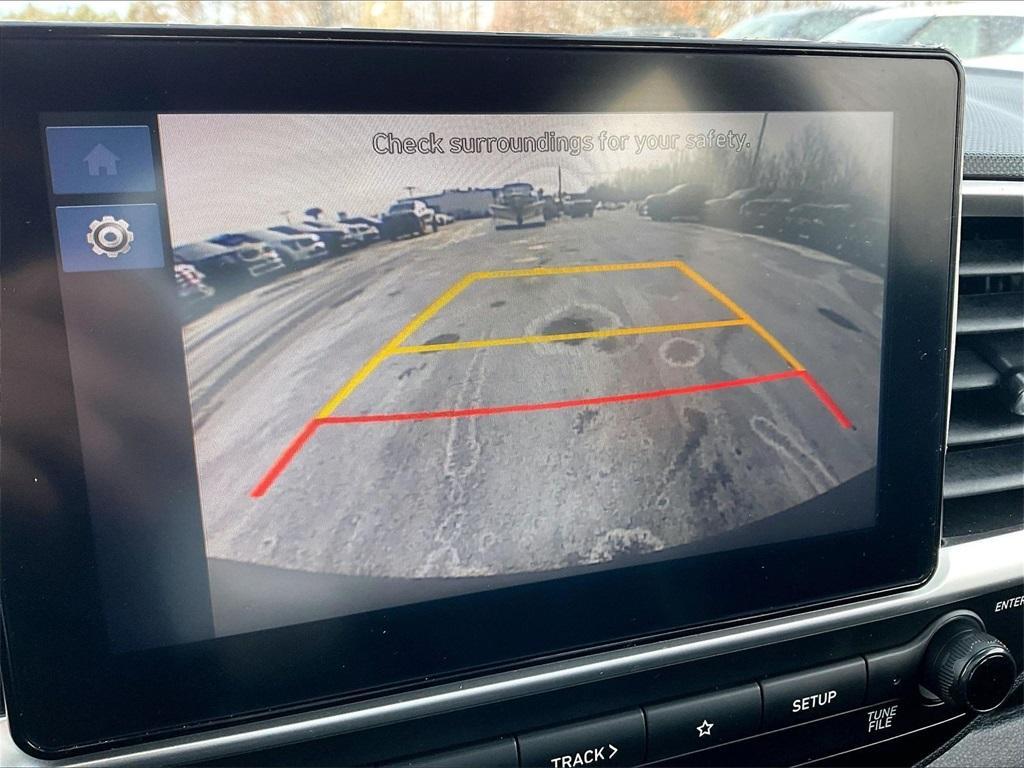 used 2025 Hyundai Venue car, priced at $18,223