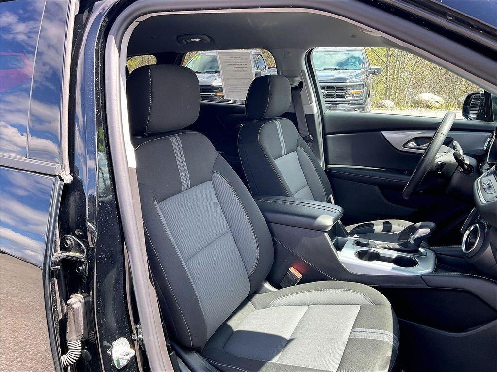 used 2025 Chevrolet Blazer car, priced at $28,122
