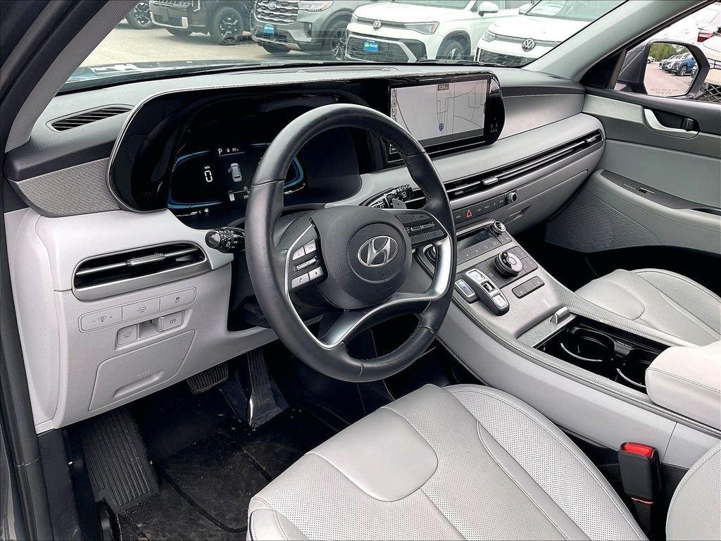 used 2025 Hyundai Palisade car, priced at $34,243