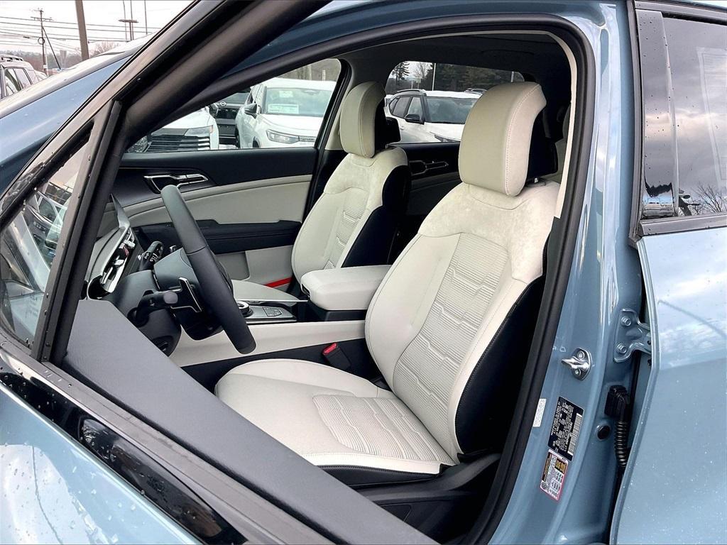 new 2026 Kia Sportage Hybrid car, priced at $40,565