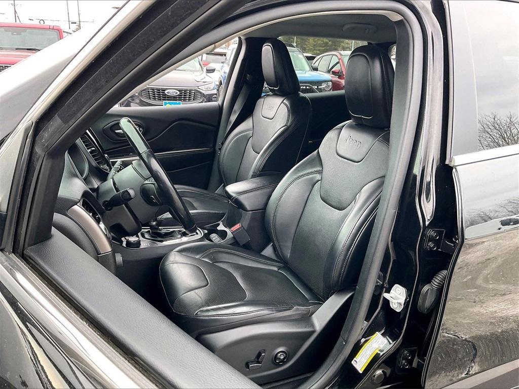 used 2020 Jeep Cherokee car, priced at $18,623