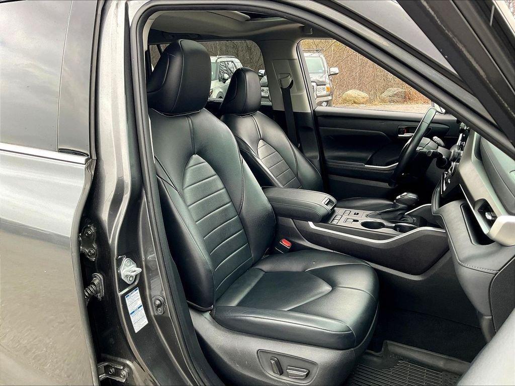 used 2021 Toyota Highlander car, priced at $29,568