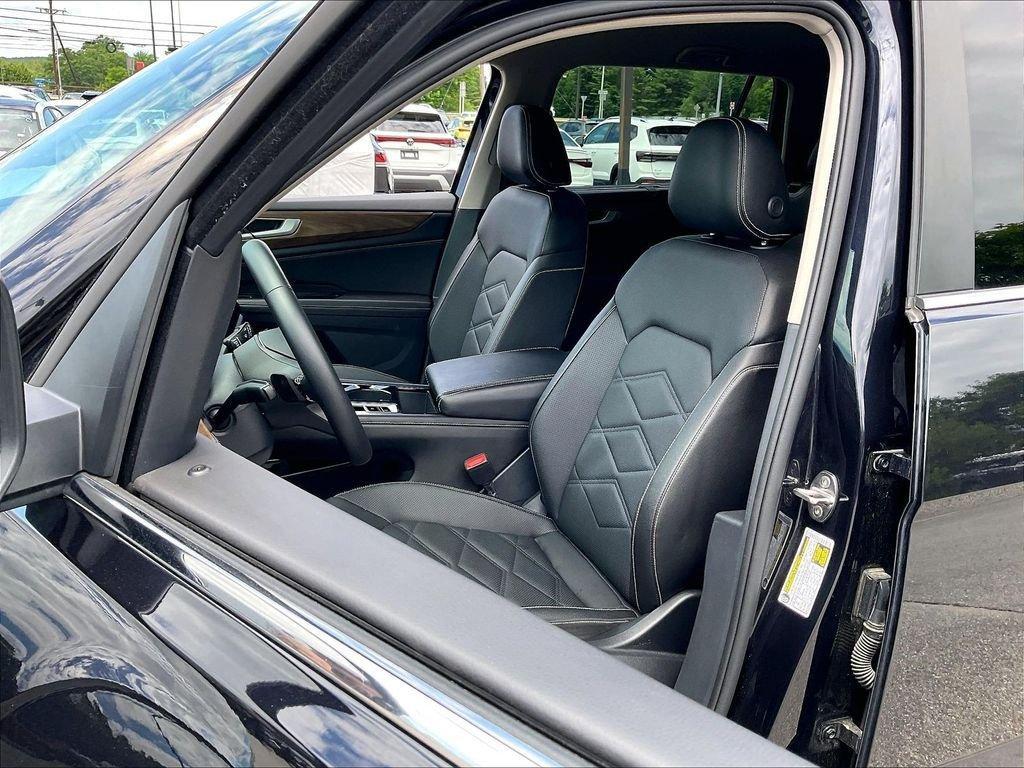 used 2025 Volkswagen Atlas car, priced at $31,626