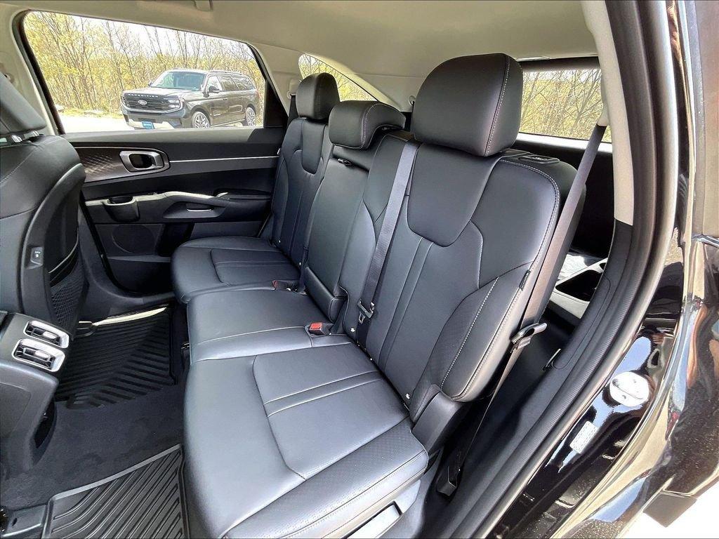 new 2026 Kia Sorento car, priced at $36,688