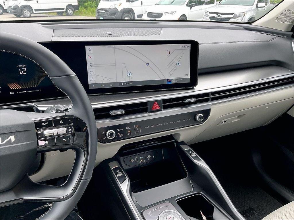 new 2026 Kia Sorento Hybrid car, priced at $40,814