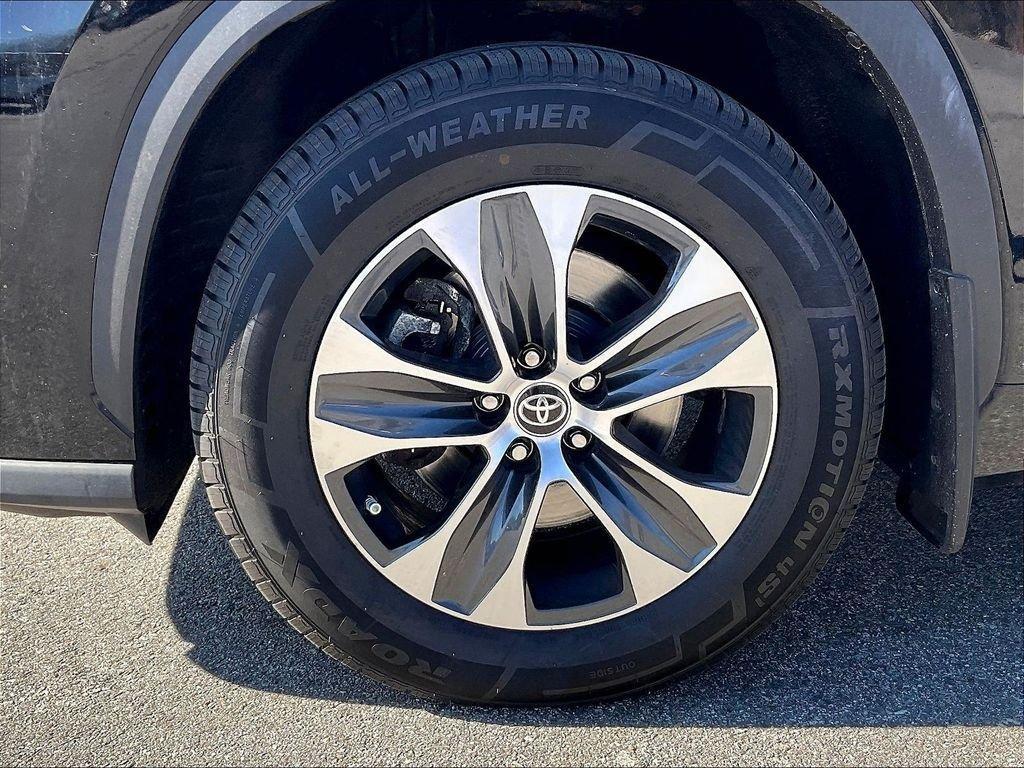 used 2021 Toyota Highlander car, priced at $31,928