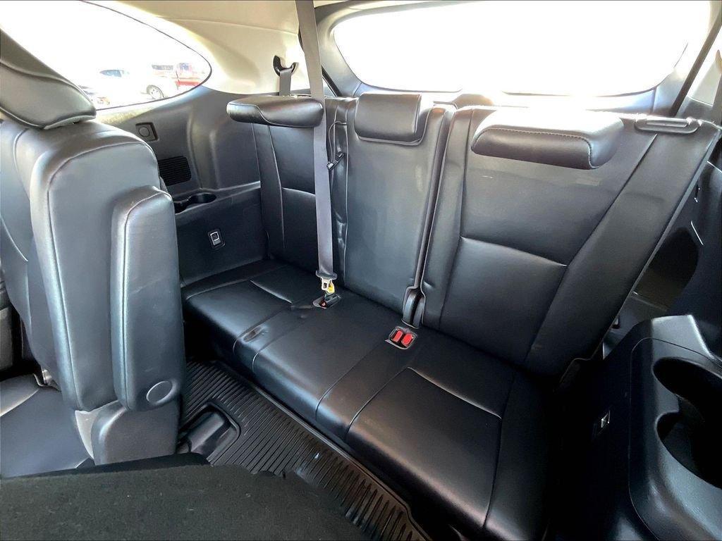 used 2021 Toyota Highlander car, priced at $31,928