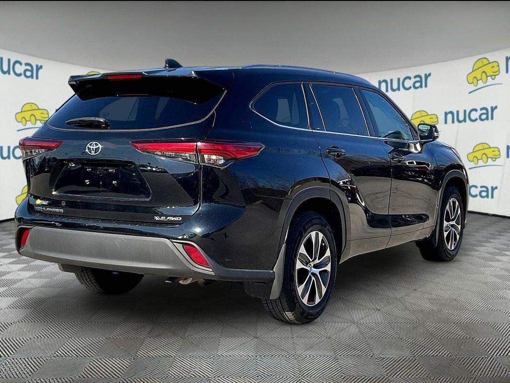 used 2021 Toyota Highlander car, priced at $31,928