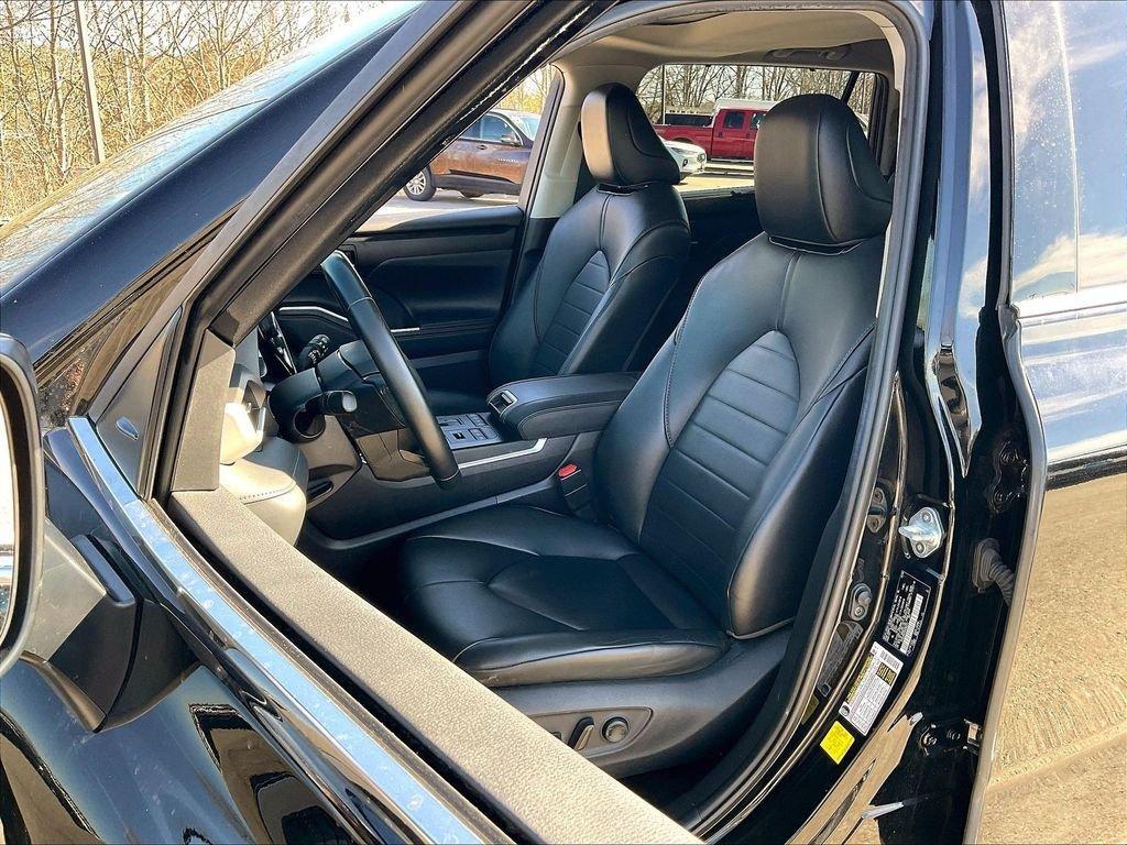 used 2021 Toyota Highlander car, priced at $31,928