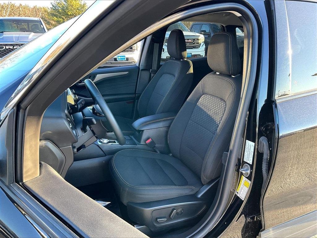 used 2024 Ford Escape car, priced at $22,987